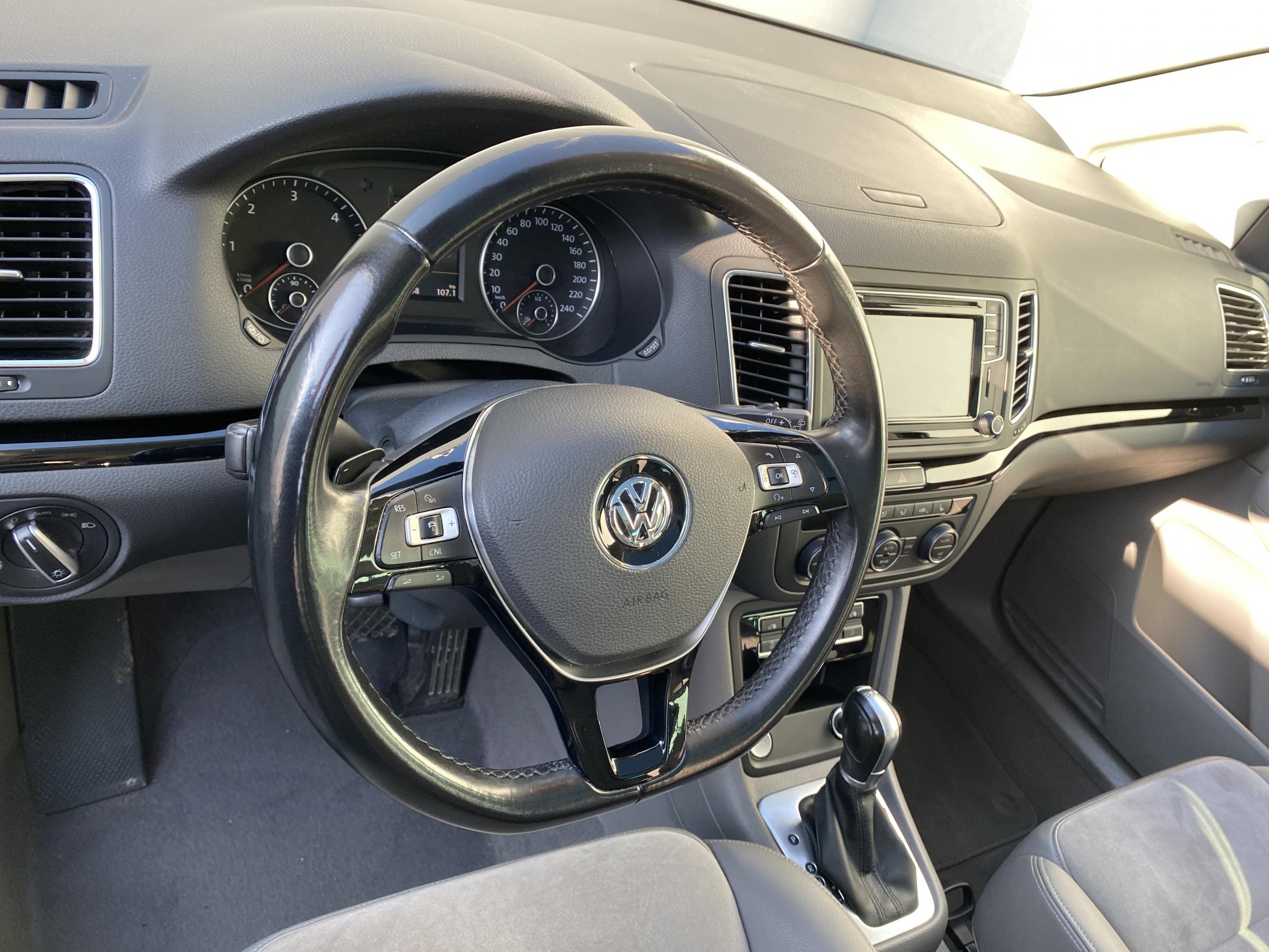 Volkswagen Sharan, 2016 - pohled č. 12