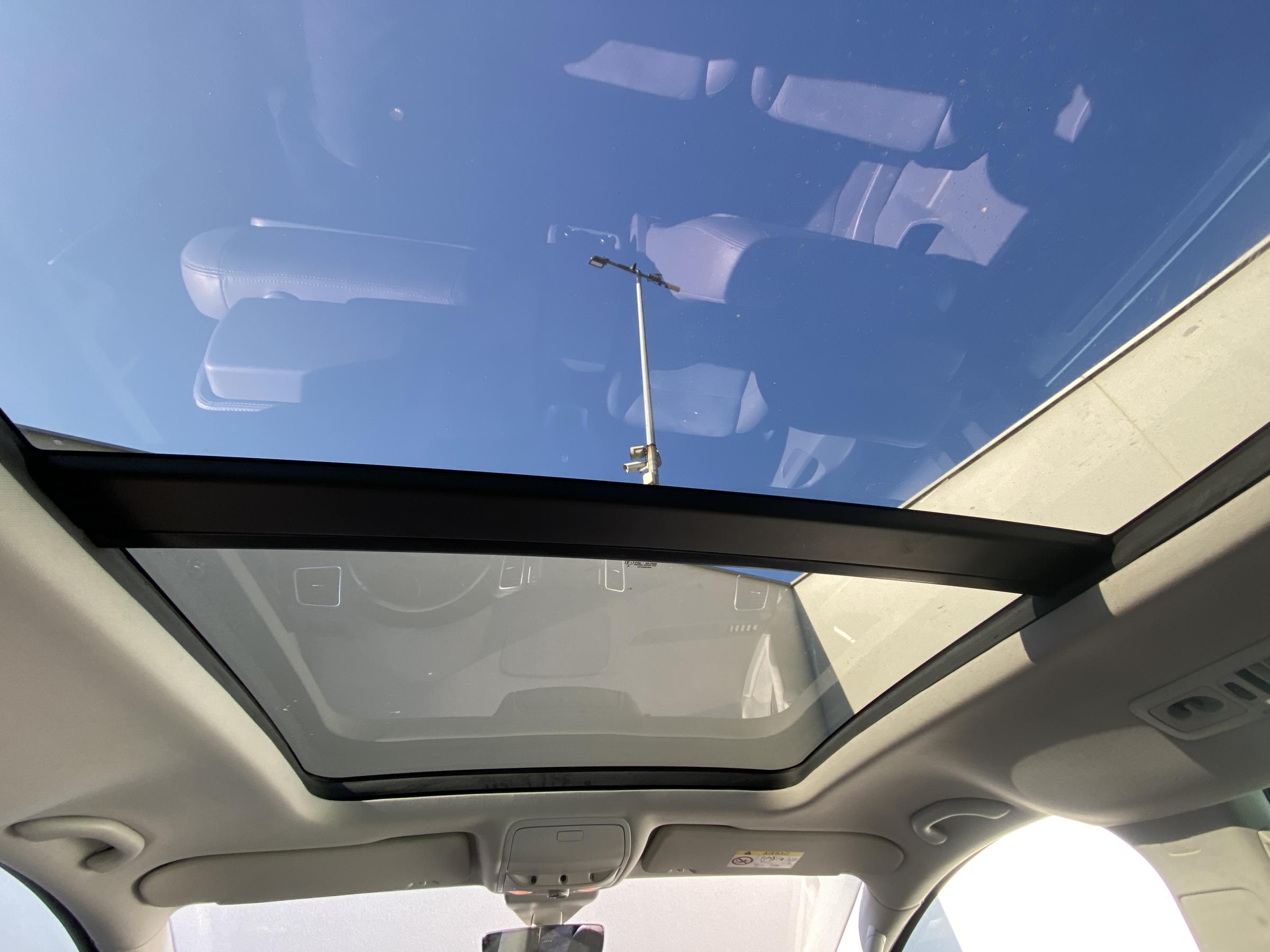 Volkswagen Sharan, 2016 - pohled č. 17