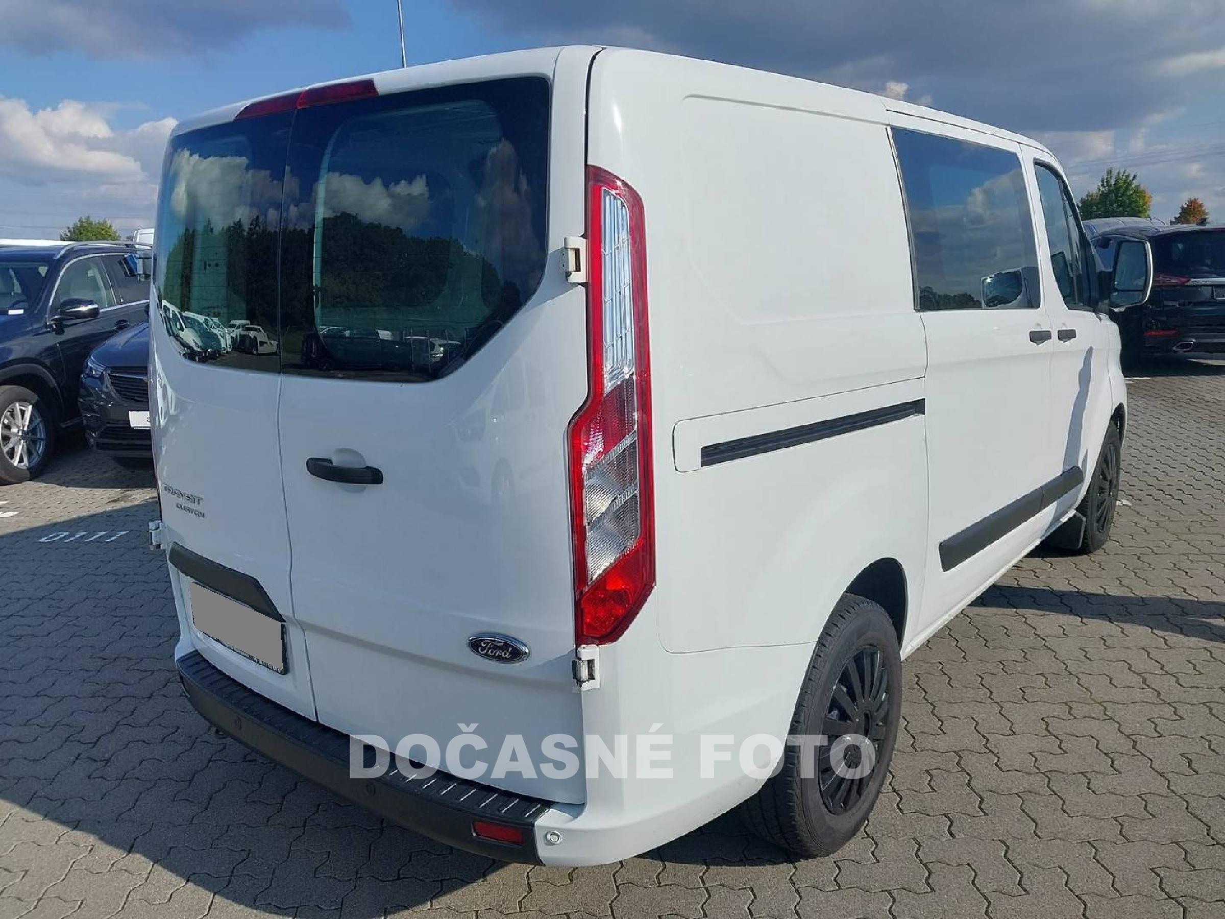 Ford Transit Custom, 2019 - pohled č. 3