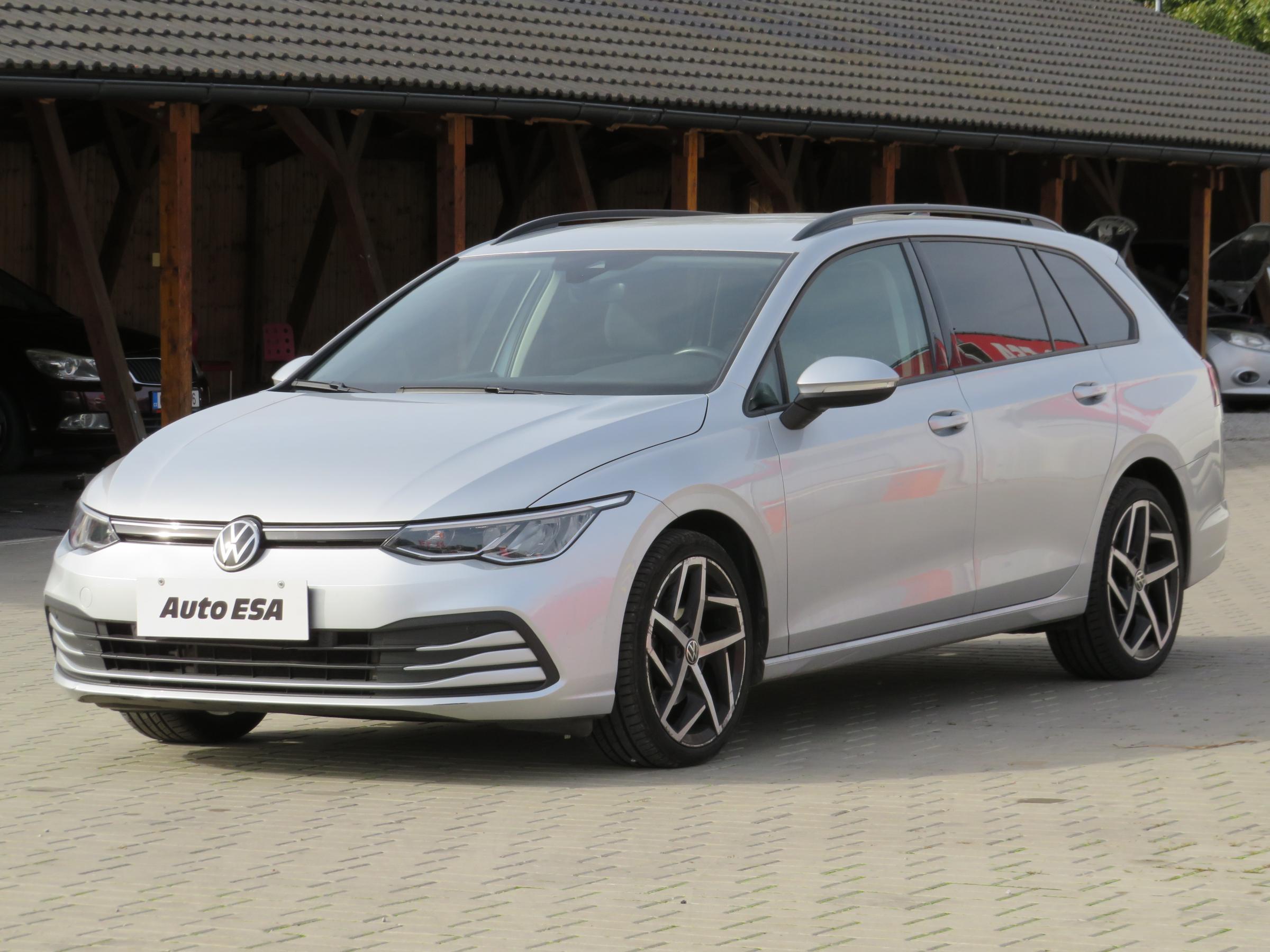 Volkswagen Golf, 2021 - pohled č. 3