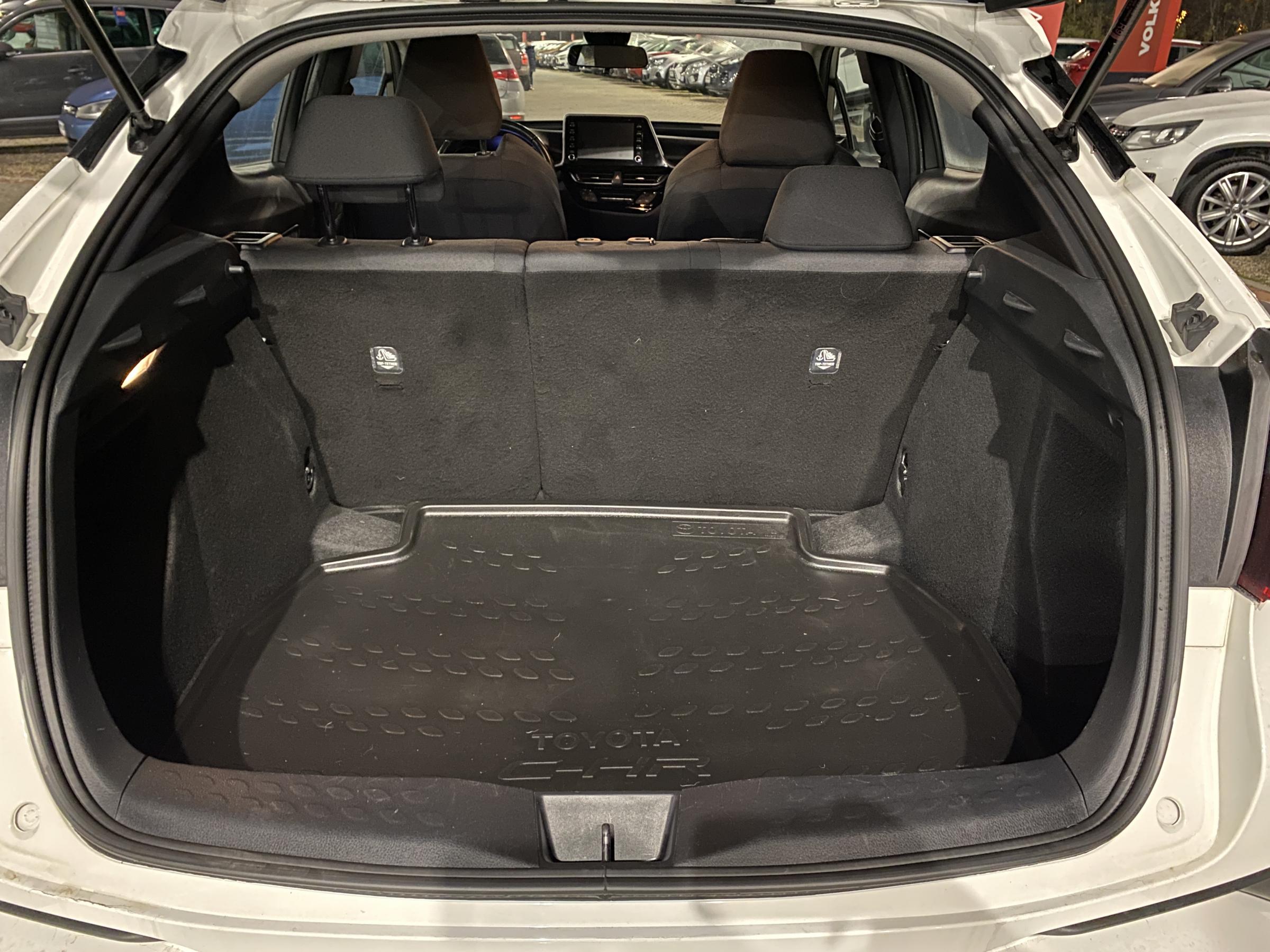 Toyota C-HR, 2020 - pohled č. 7