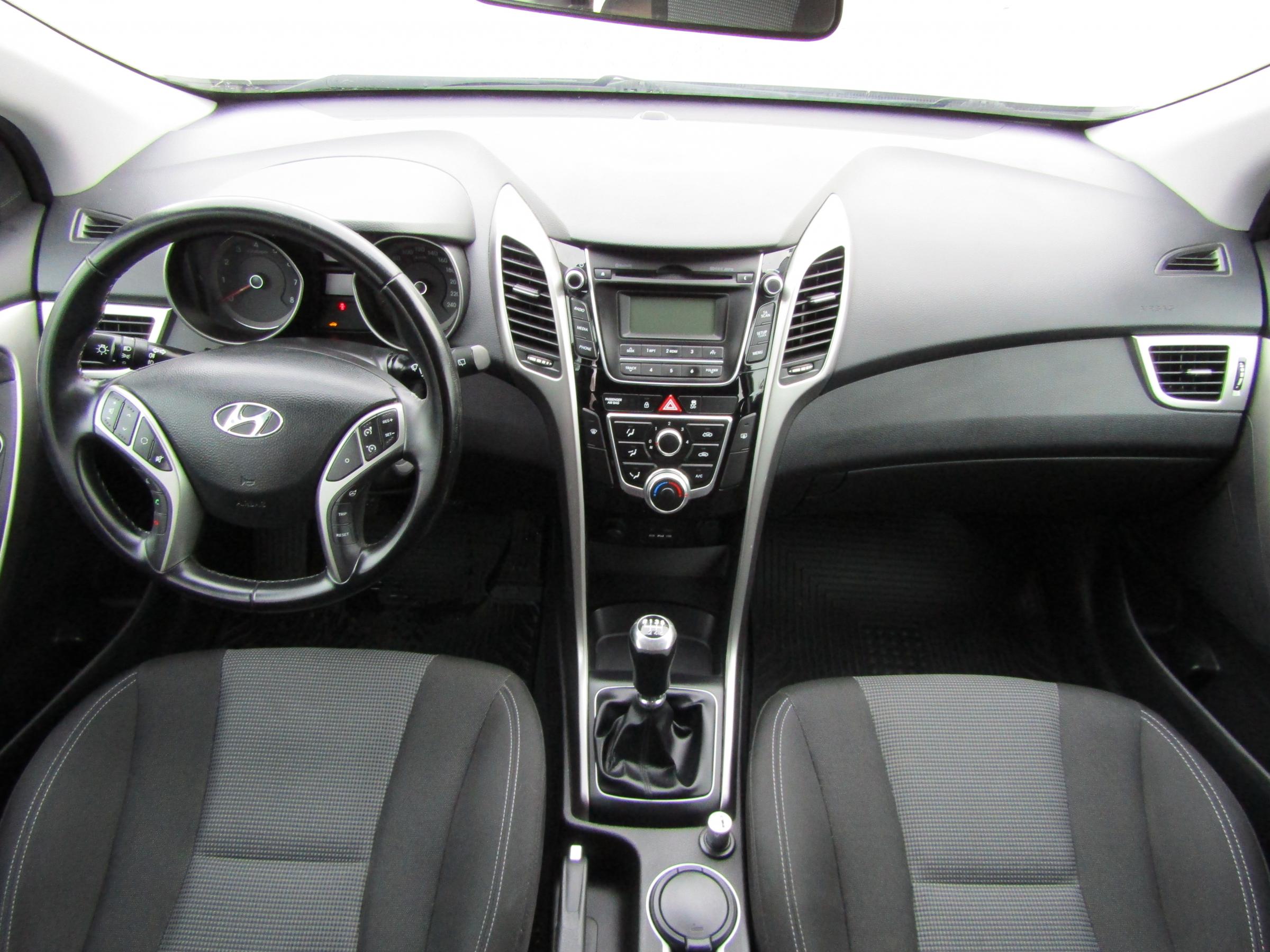 Hyundai i30, 2015 - pohled č. 8