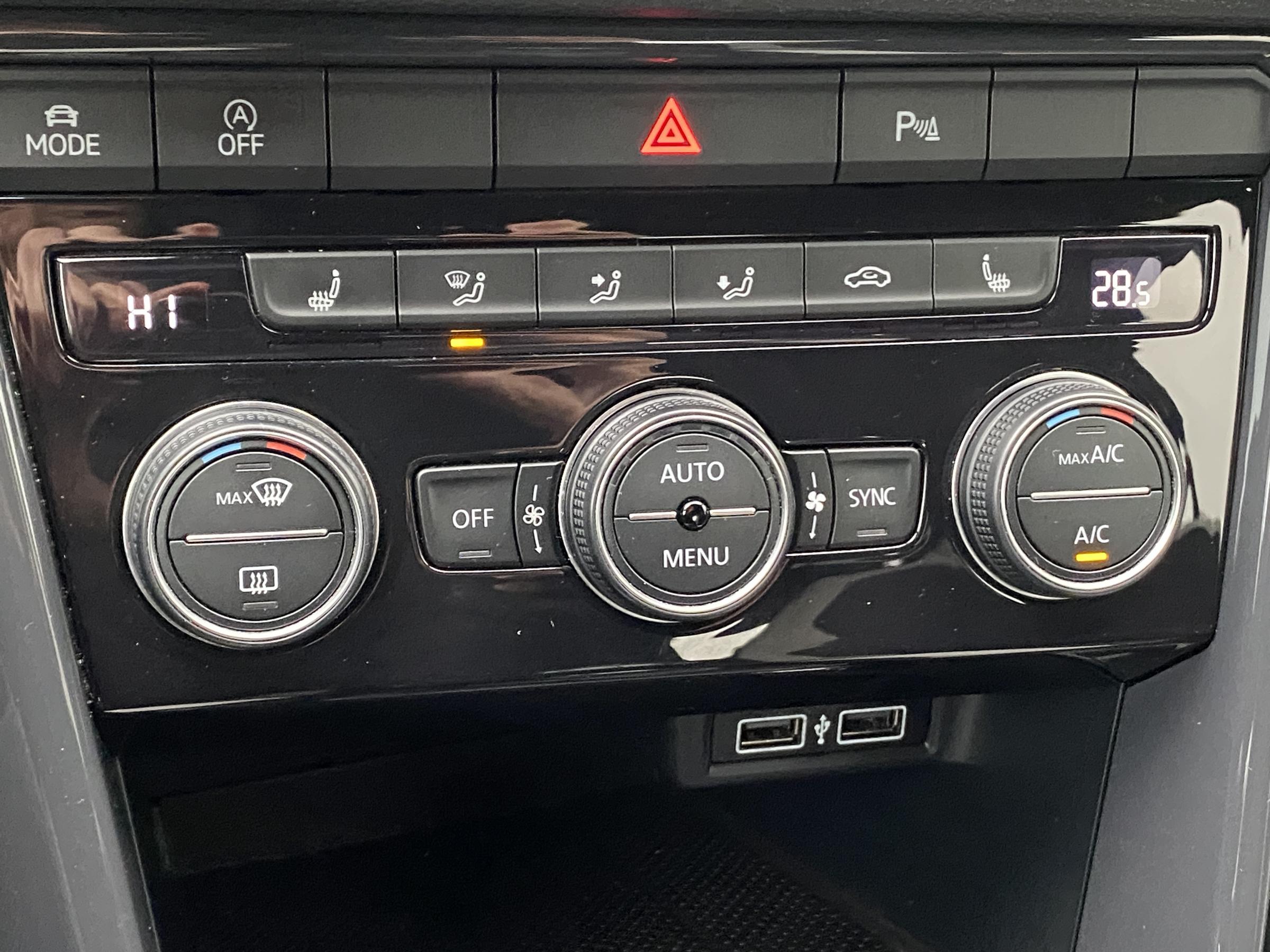 Volkswagen T-Roc, 2018 - pohled č. 14