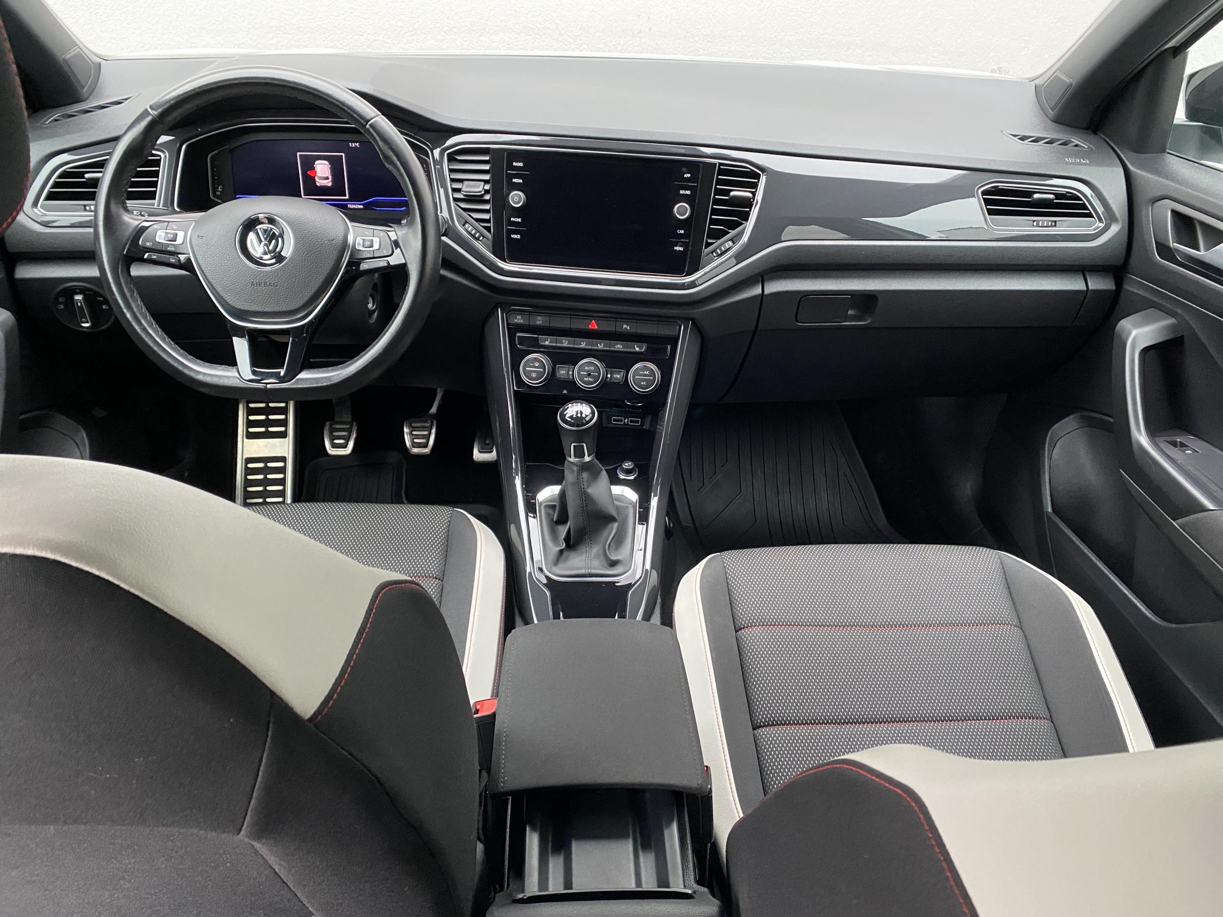 Volkswagen T-Roc, 2018 - pohled č. 8