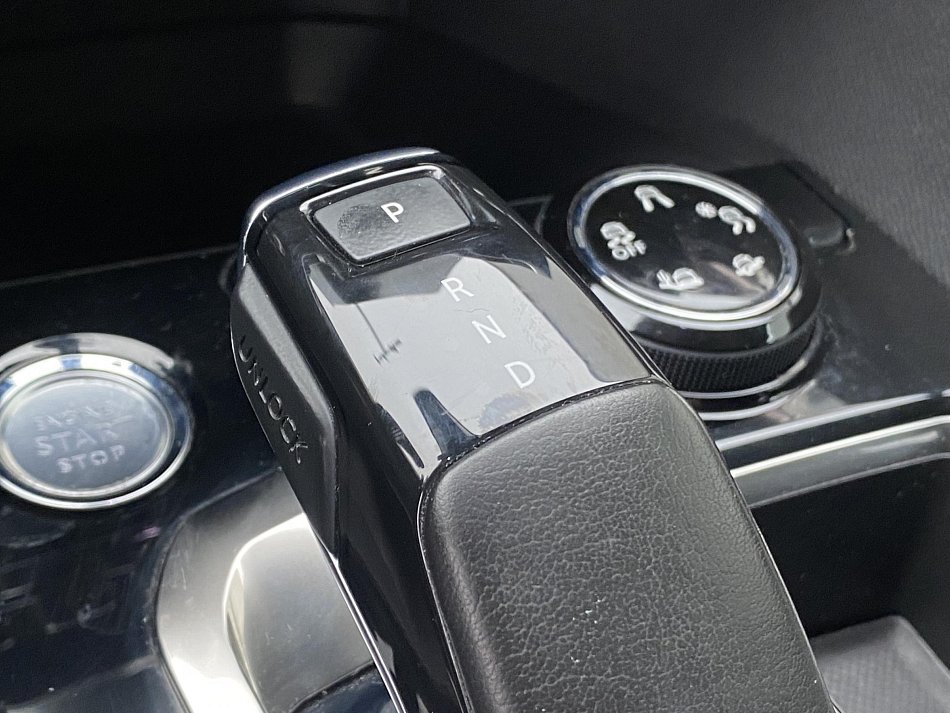 Peugeot 3008 1.2 PT Allure