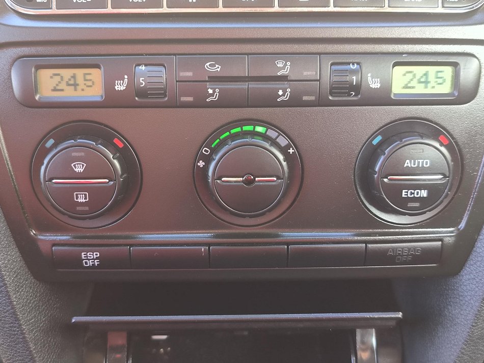 Škoda Octavia II 1.6FSi  Sport