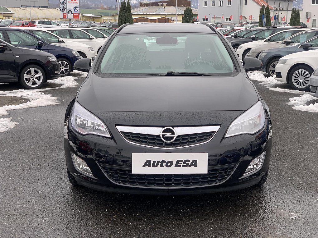 Opel Astra 1.6i  SportTourer