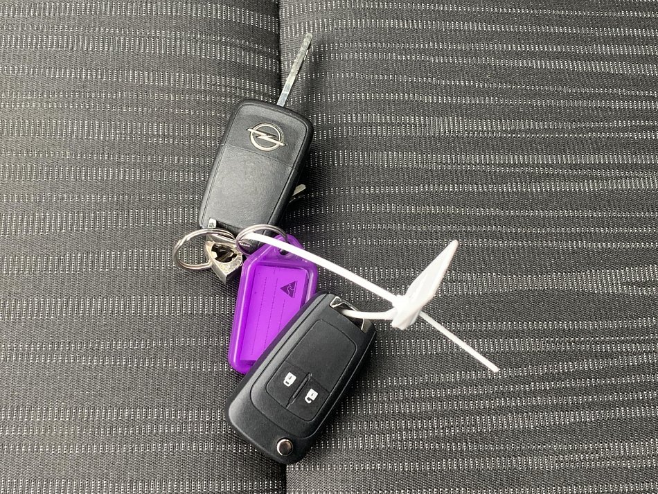 Opel Astra 1.6i  SportTourer