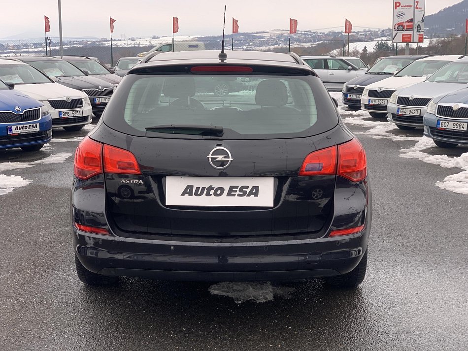 Opel Astra 1.6i  SportTourer
