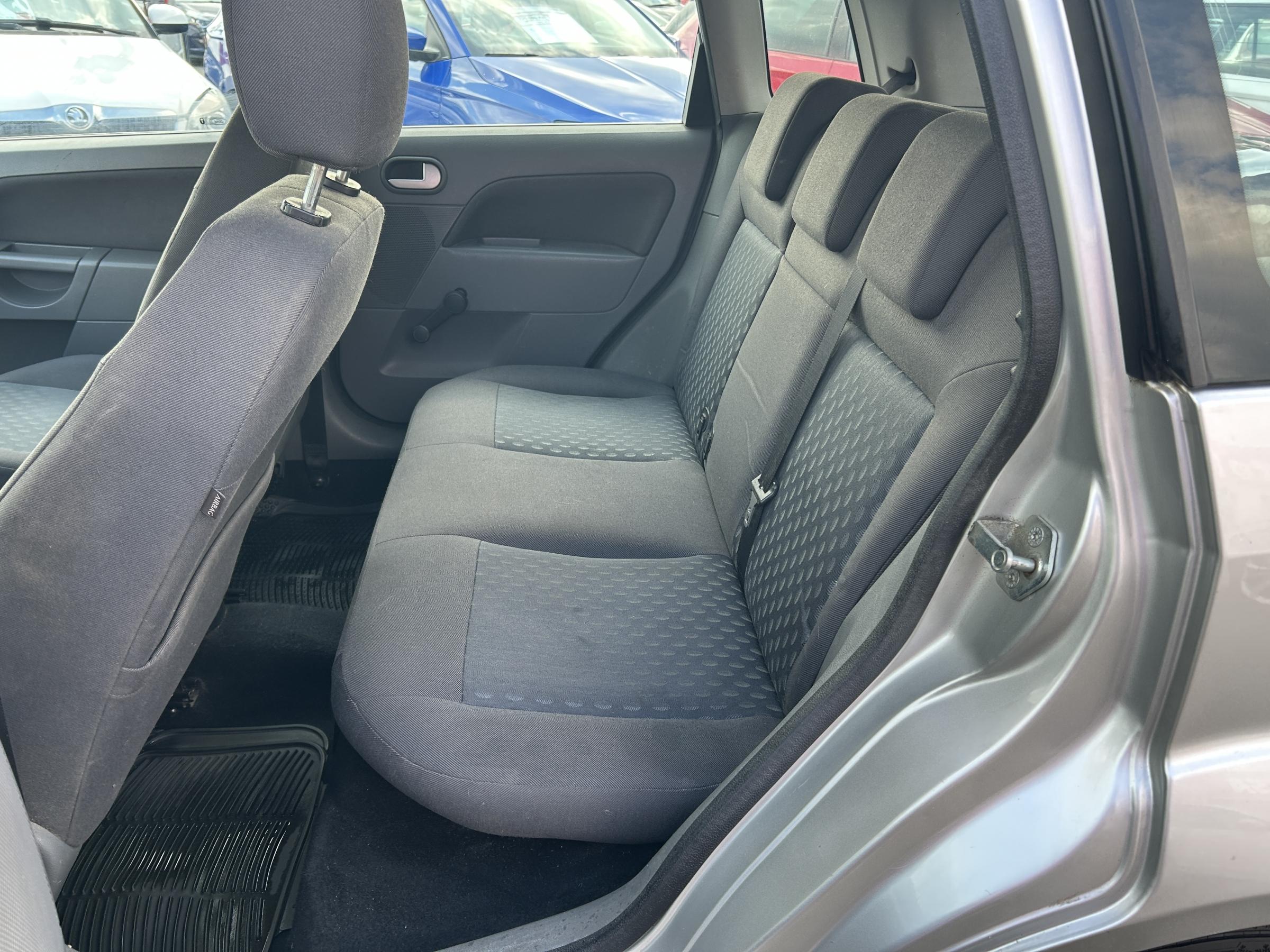 Ford Fiesta, 2003 - pohled č. 10