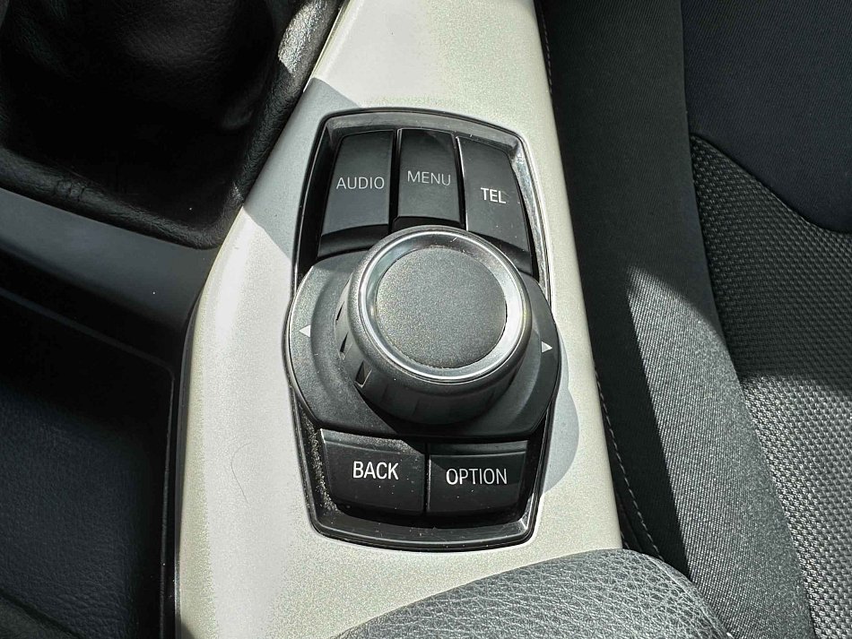 BMW Řada 1 1.5 i Advantage 116i