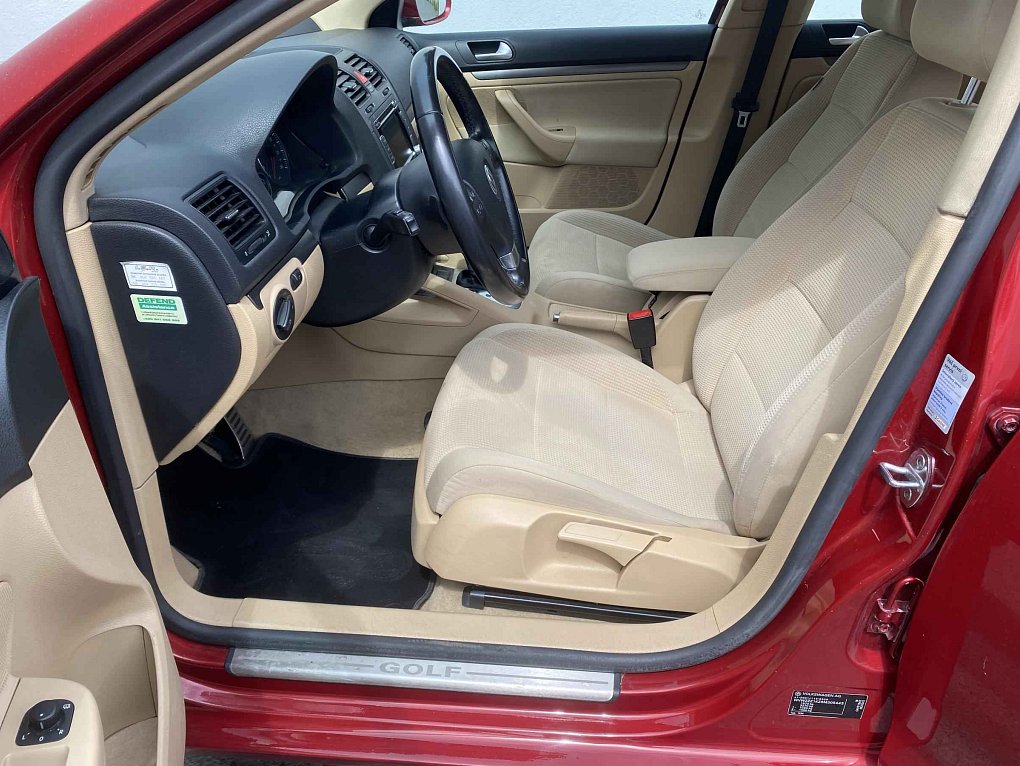 Volkswagen Golf 1.4 TSI 