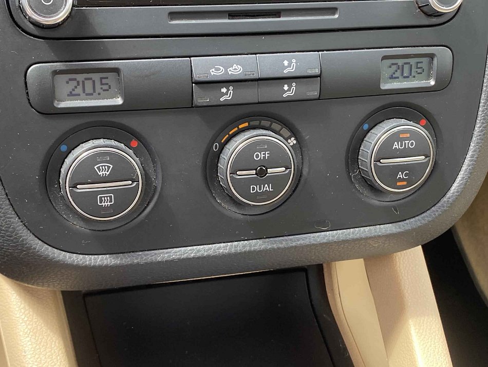 Volkswagen Golf 1.4 TSI 