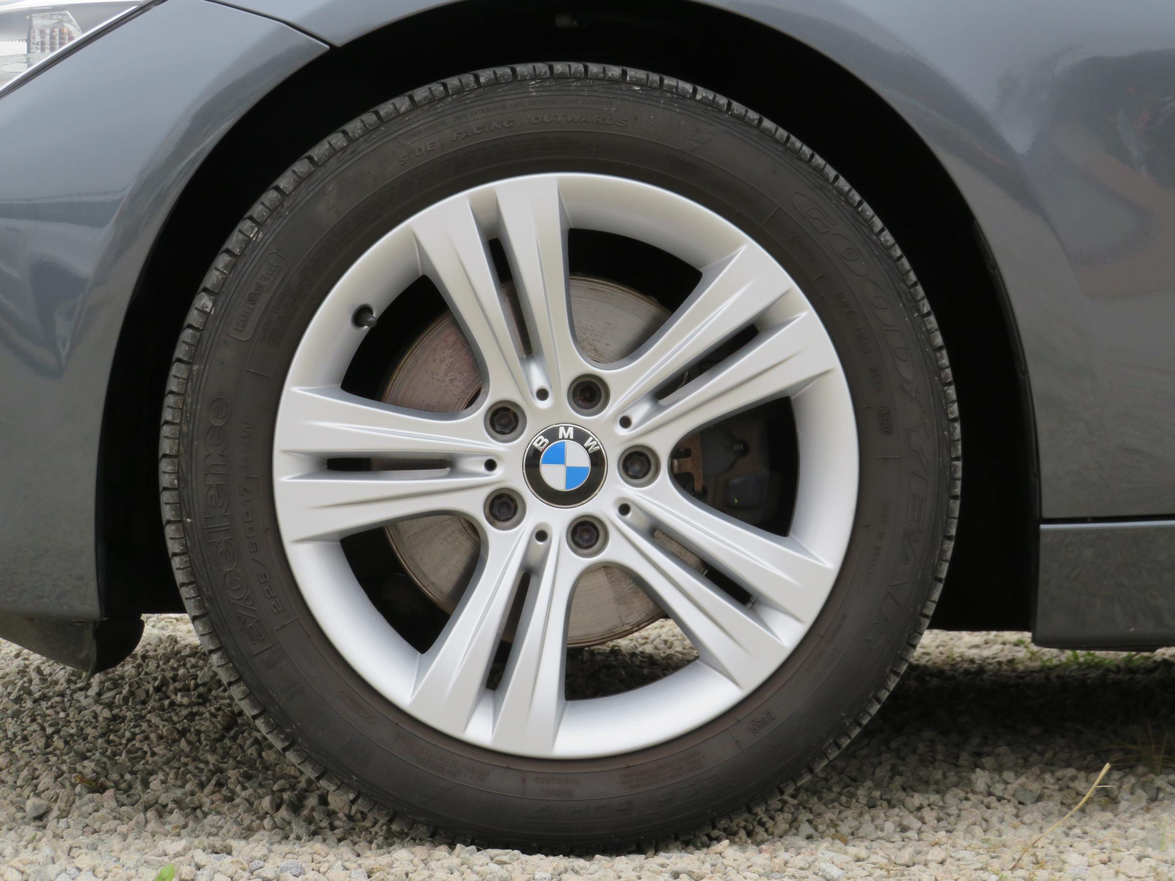 BMW Řada 3, 2013 - pohled č. 12