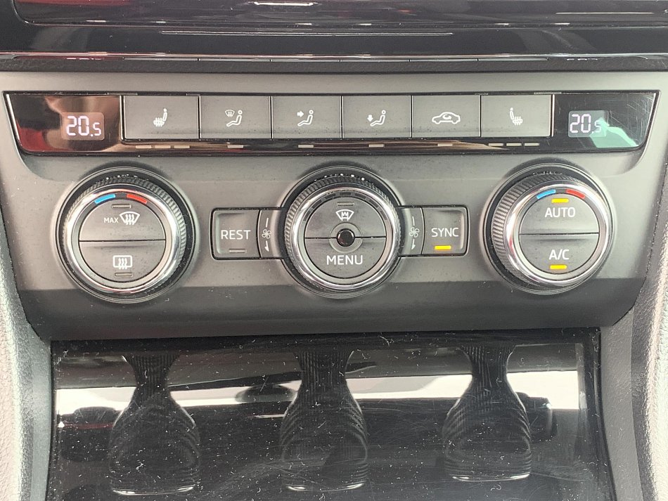 Škoda Superb III 2.0TDi Style