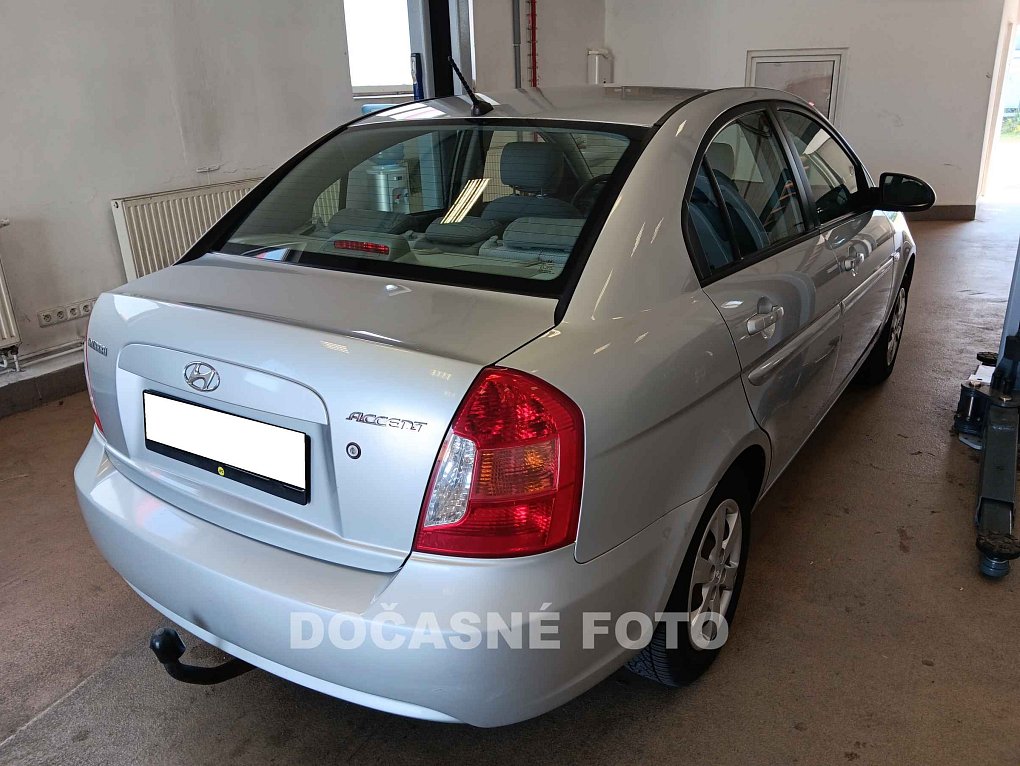 Hyundai Accent 1.4i 