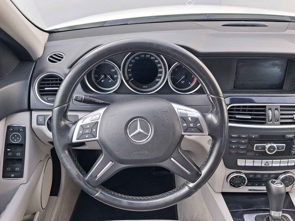 Mercedes-Benz Třída C 2.2 CDi  C 250 CDi 4Matic