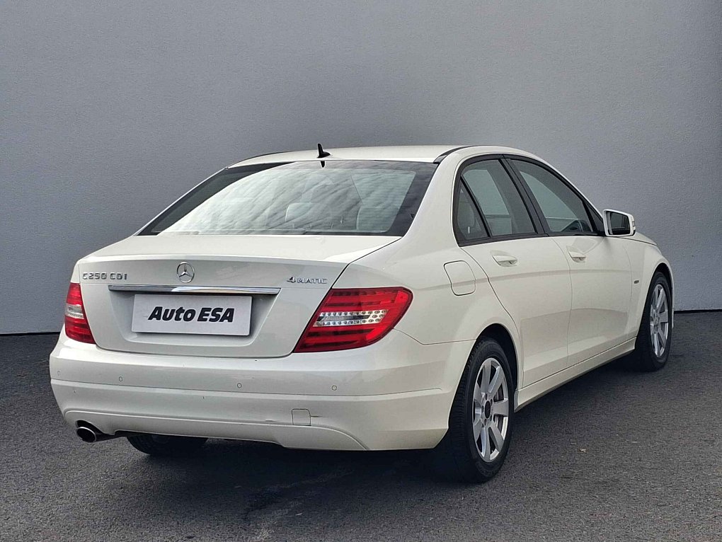 Mercedes-Benz Třída C 2.2 CDi  C 250 CDi 4Matic