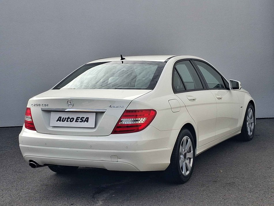 Mercedes-Benz Třída C 2.2 CDi  C 250 CDi 4Matic