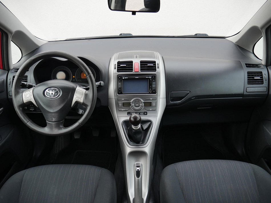 Toyota Auris 1.6 i 