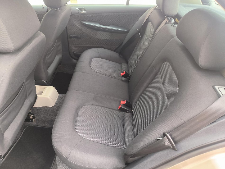 Škoda Fabia I 1.4i 16V 