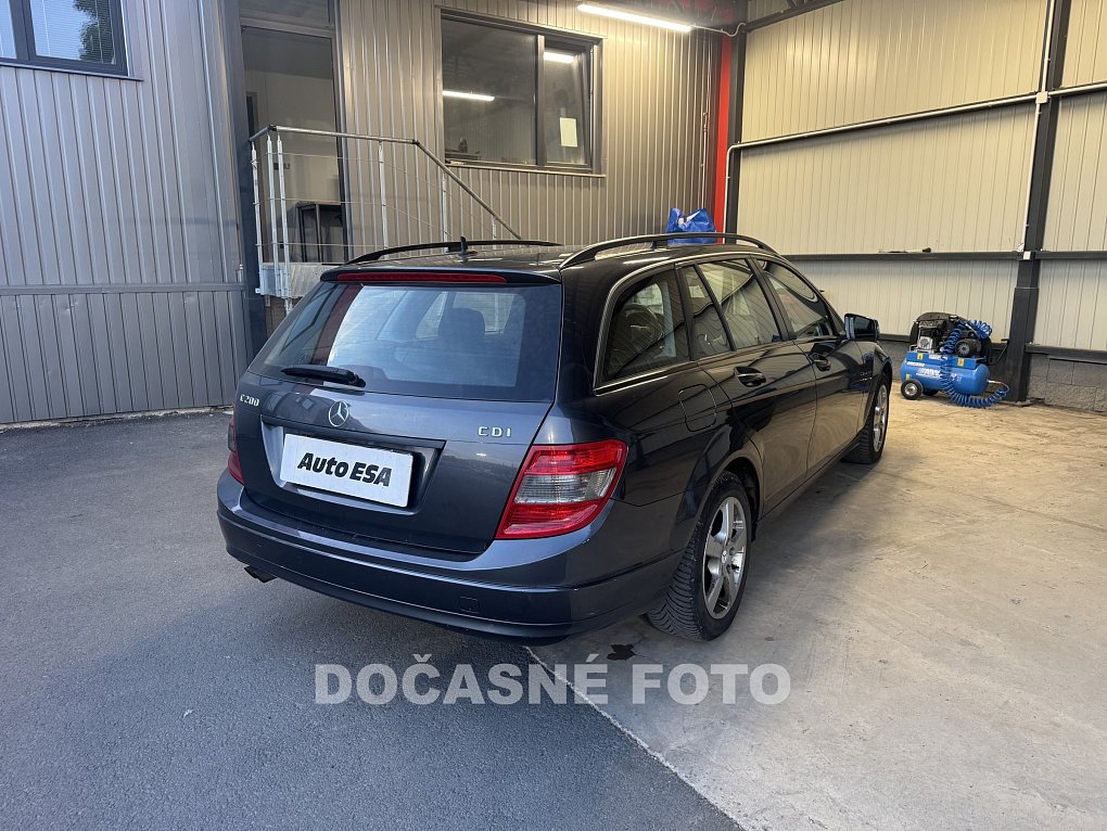 Mercedes-Benz Třída C 2.2. CDi 