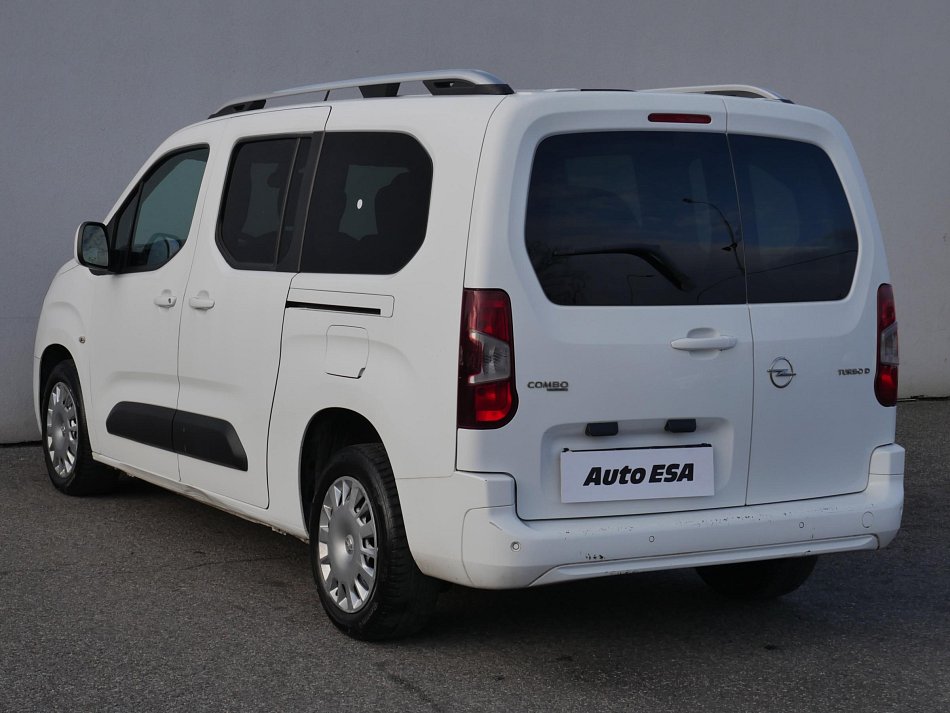 Opel Combo 1.5CDTi  MAXi XL 7míst