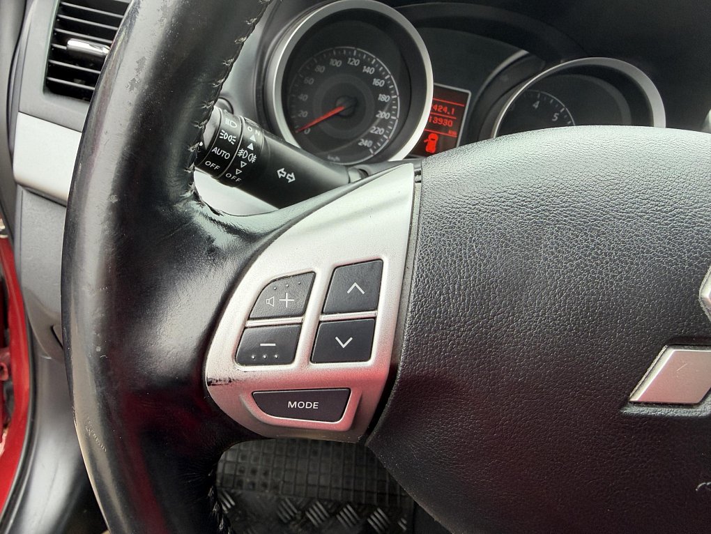 Mitsubishi Lancer 1.8i 