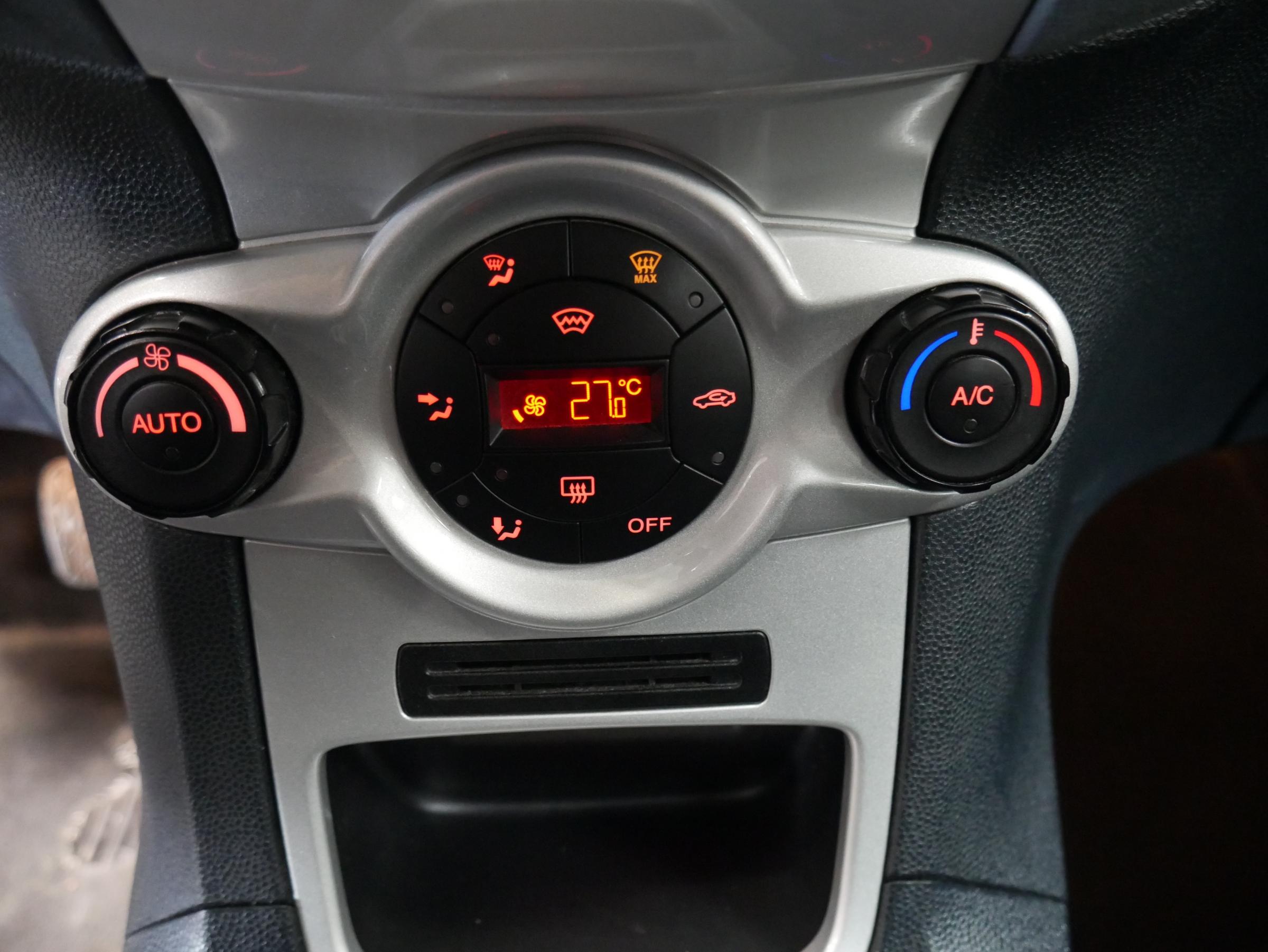 Ford Fiesta, 2011 - pohled č. 15