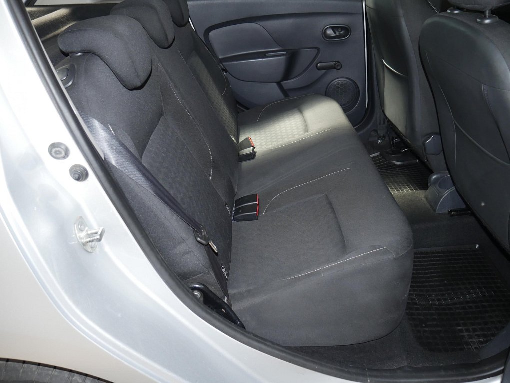 Dacia Sandero 1.2i 