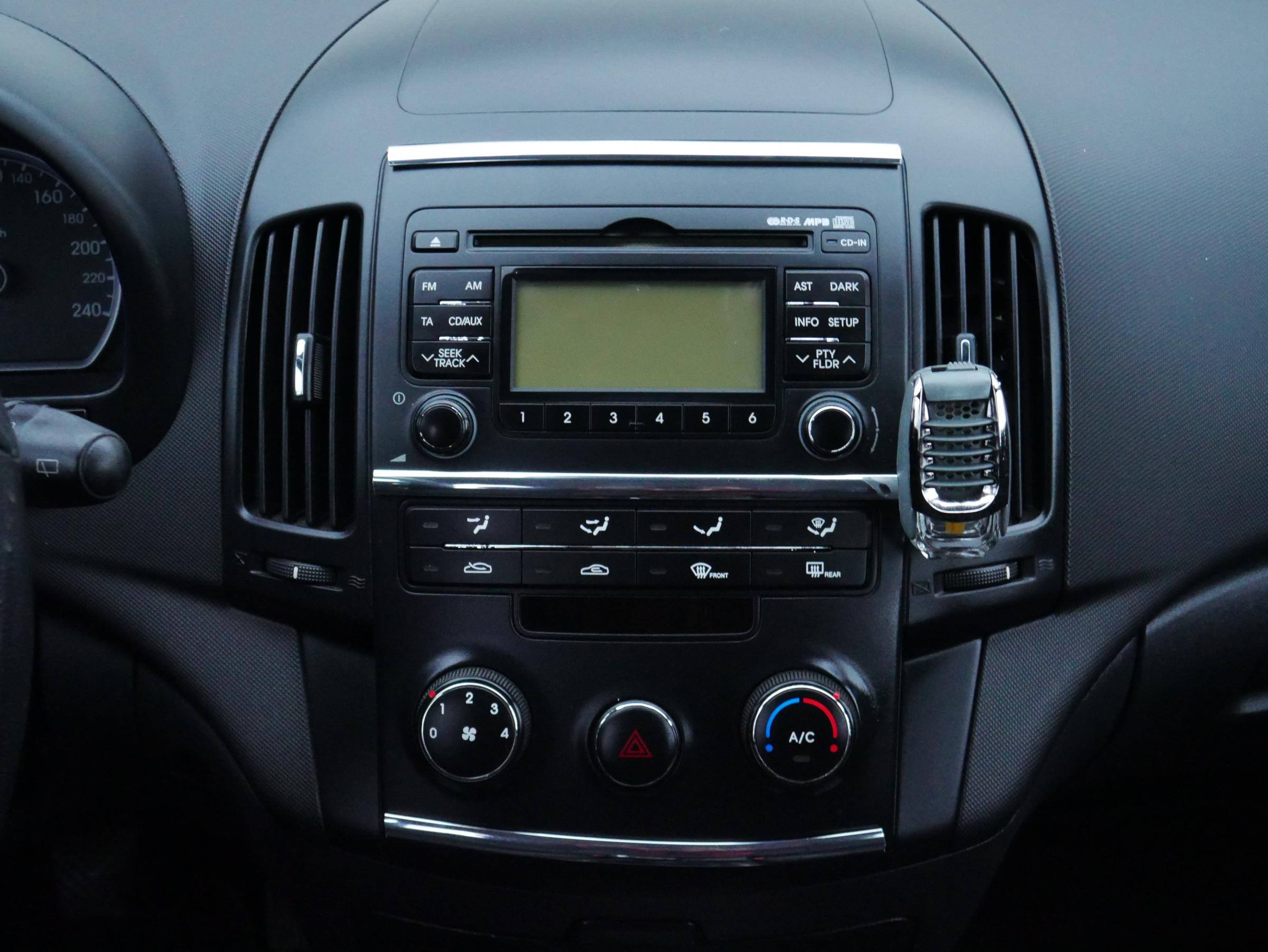 Hyundai i30, 2009 - pohled č. 9