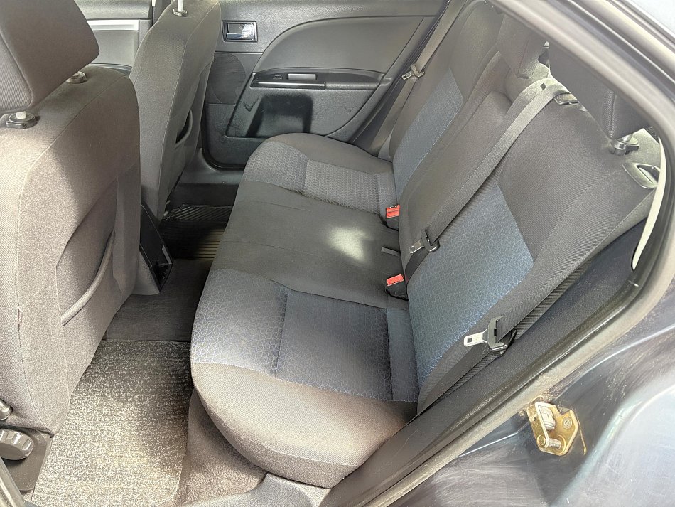 Ford Mondeo 1.8i 