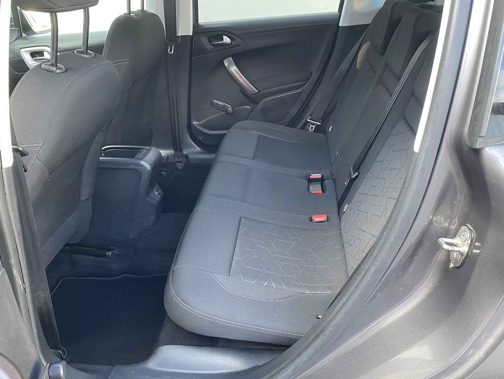 Peugeot 2008 1.2 PT Style