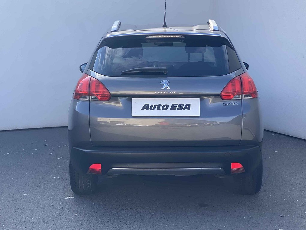 Peugeot 2008 1.2 PT Style