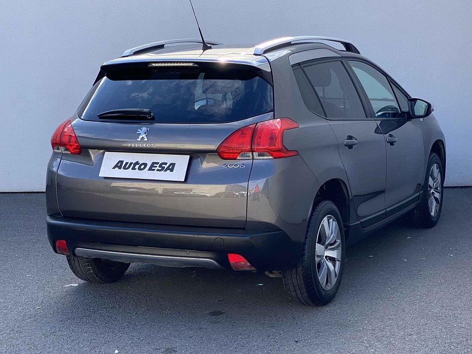 Peugeot 2008 1.2 PT Style