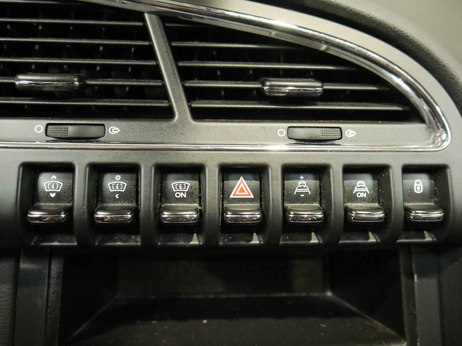 Peugeot 3008 1.6HDi 