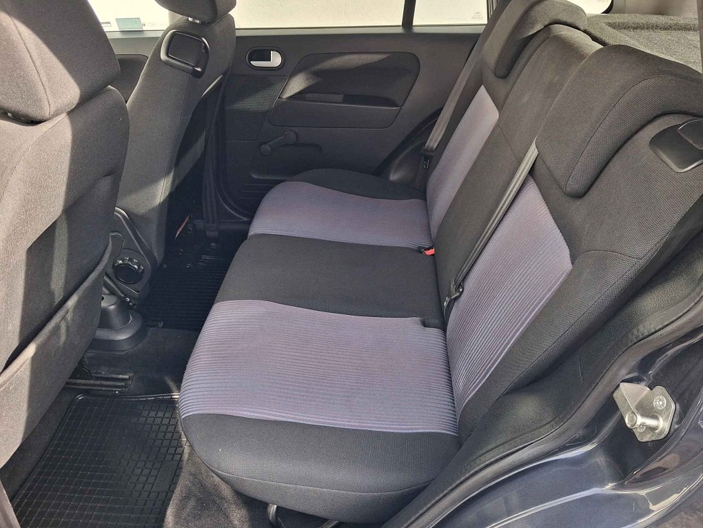 Ford Fusion 1.4i 
