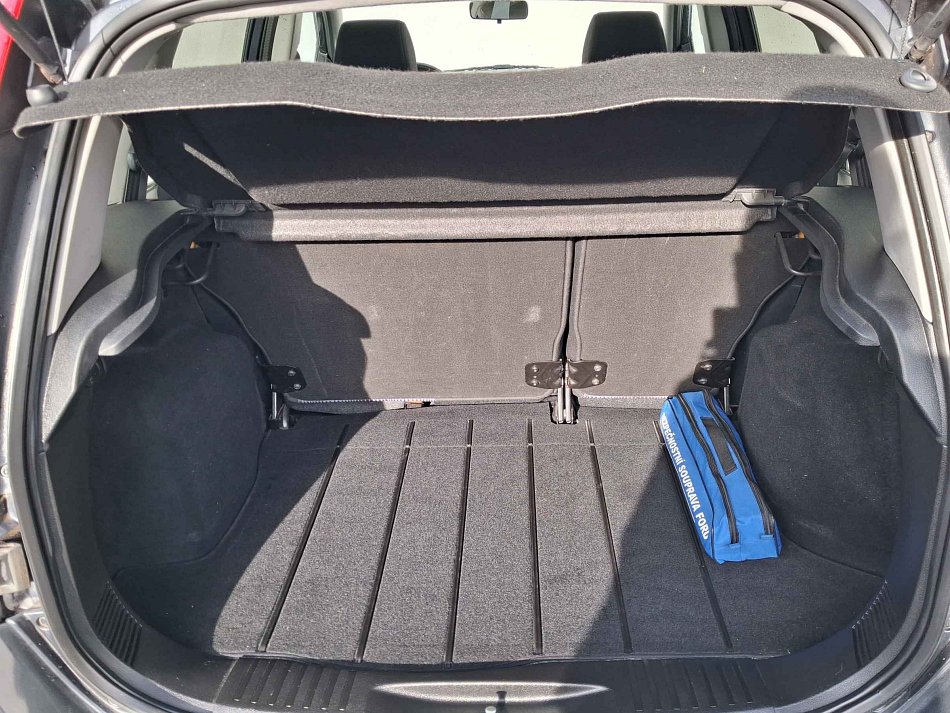 Ford Fusion 1.4i 