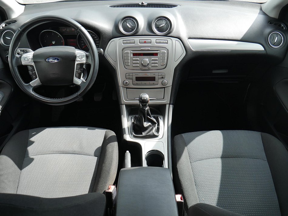 Ford Mondeo 1.8 TDCi 