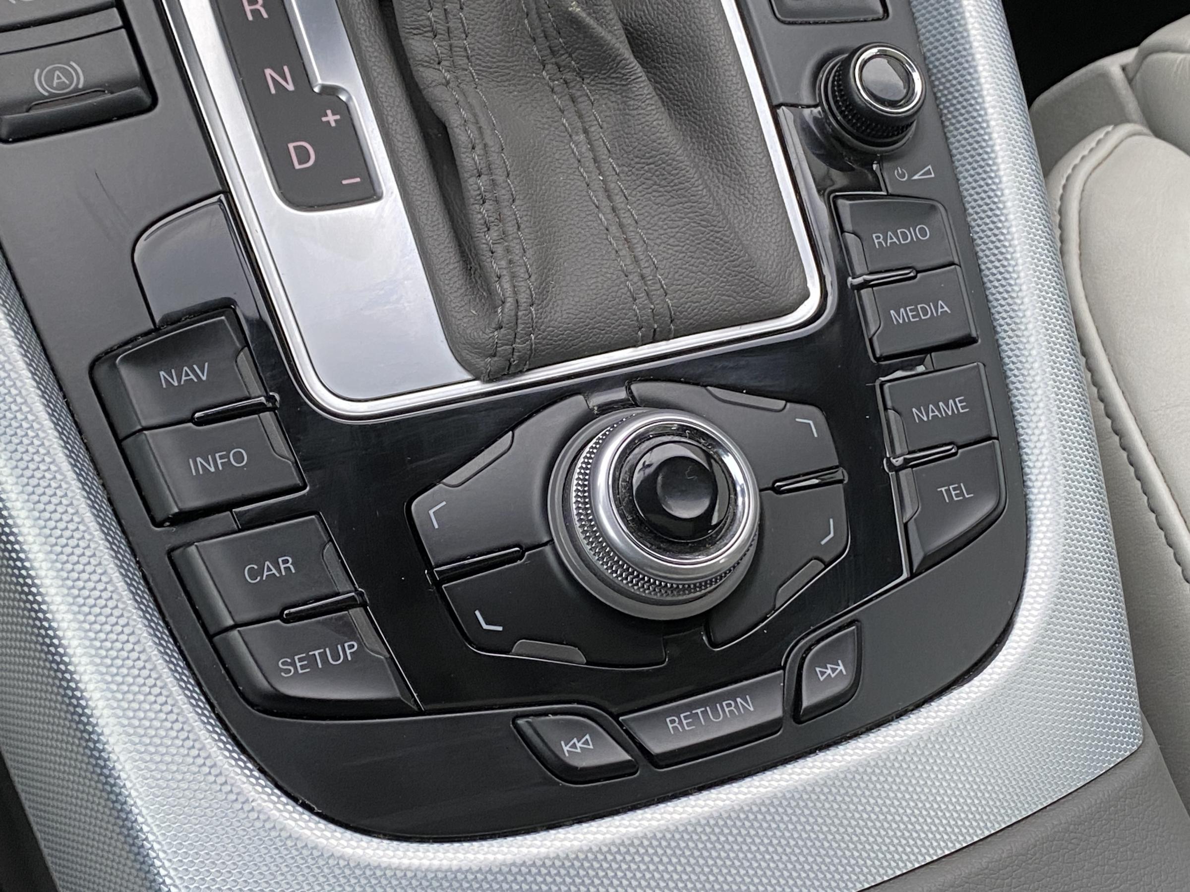 Audi Q5, 2009 - pohled č. 16