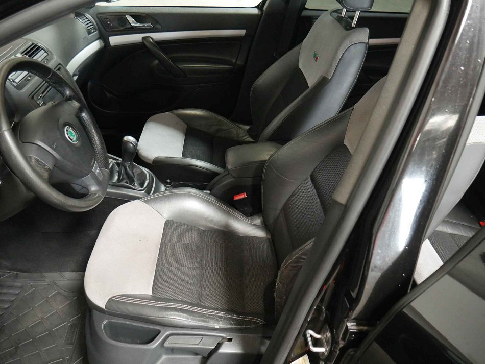 Škoda Octavia II 2.0TDi RS