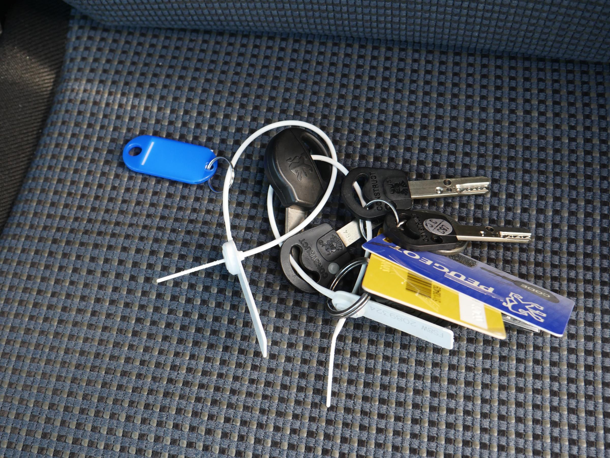 Peugeot 206, 2004 - pohled č. 17