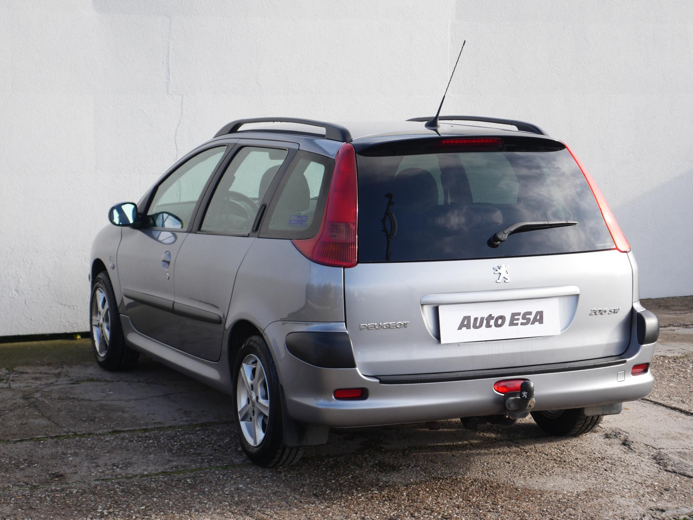 Peugeot 206, 2004 - pohled č. 4