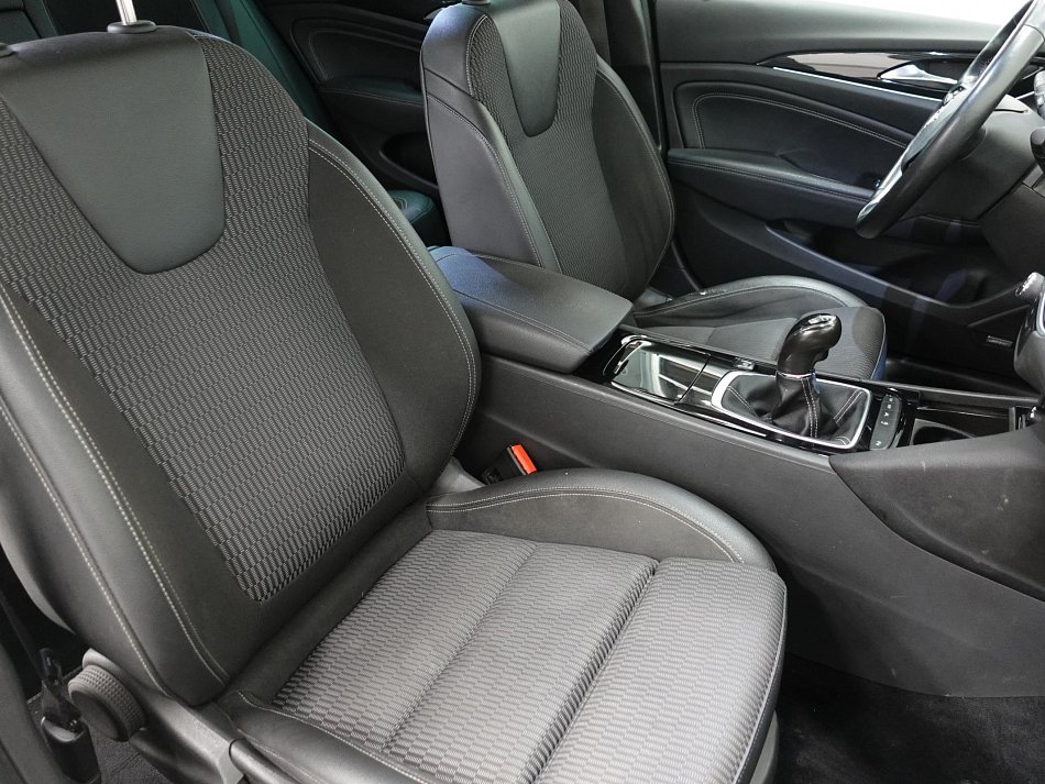 Opel Insignia 2.0TDCi  4x4