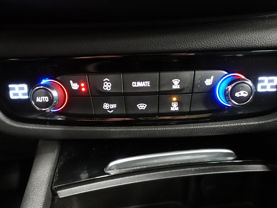 Opel Insignia 2.0TDCi  4x4