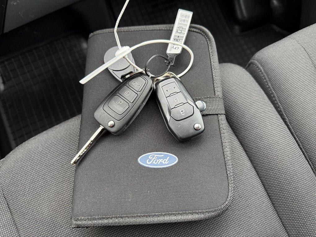 Ford Transit Custom 2.0TDCi Trend L1H2 6míst