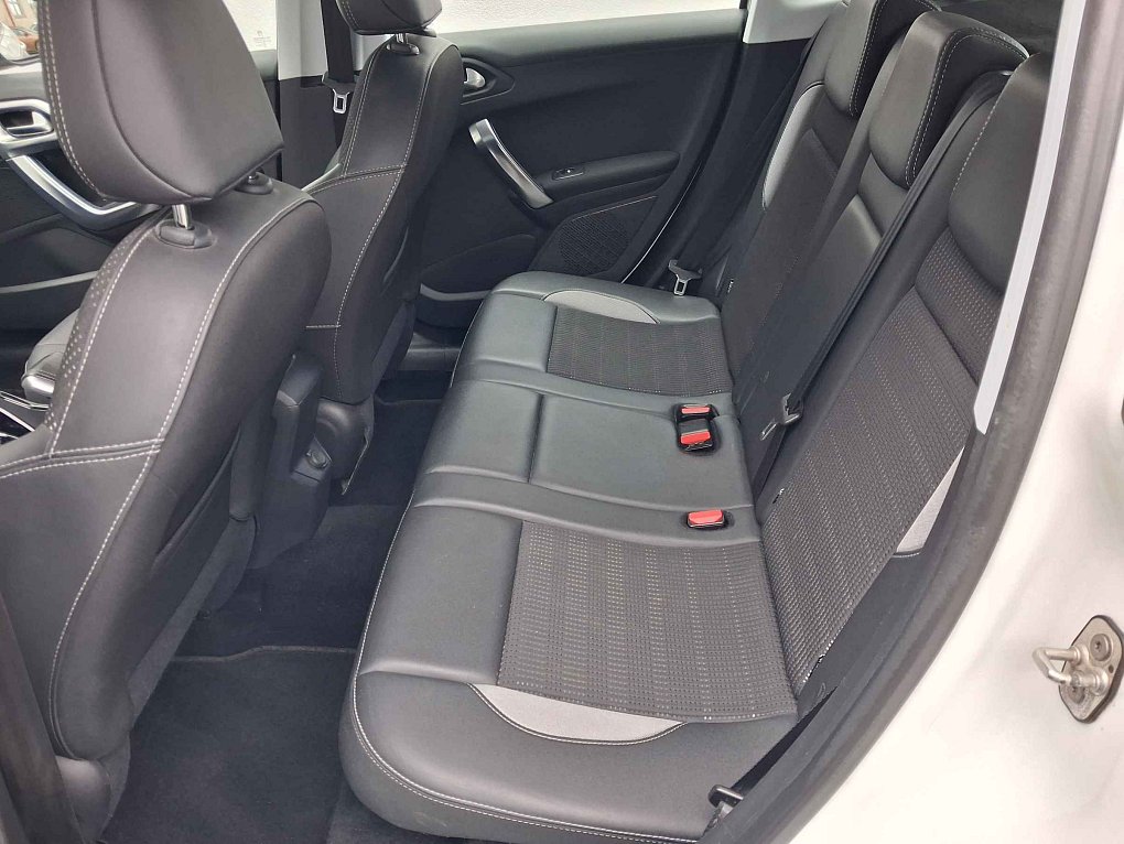 Peugeot 2008 1.2 PT Allure