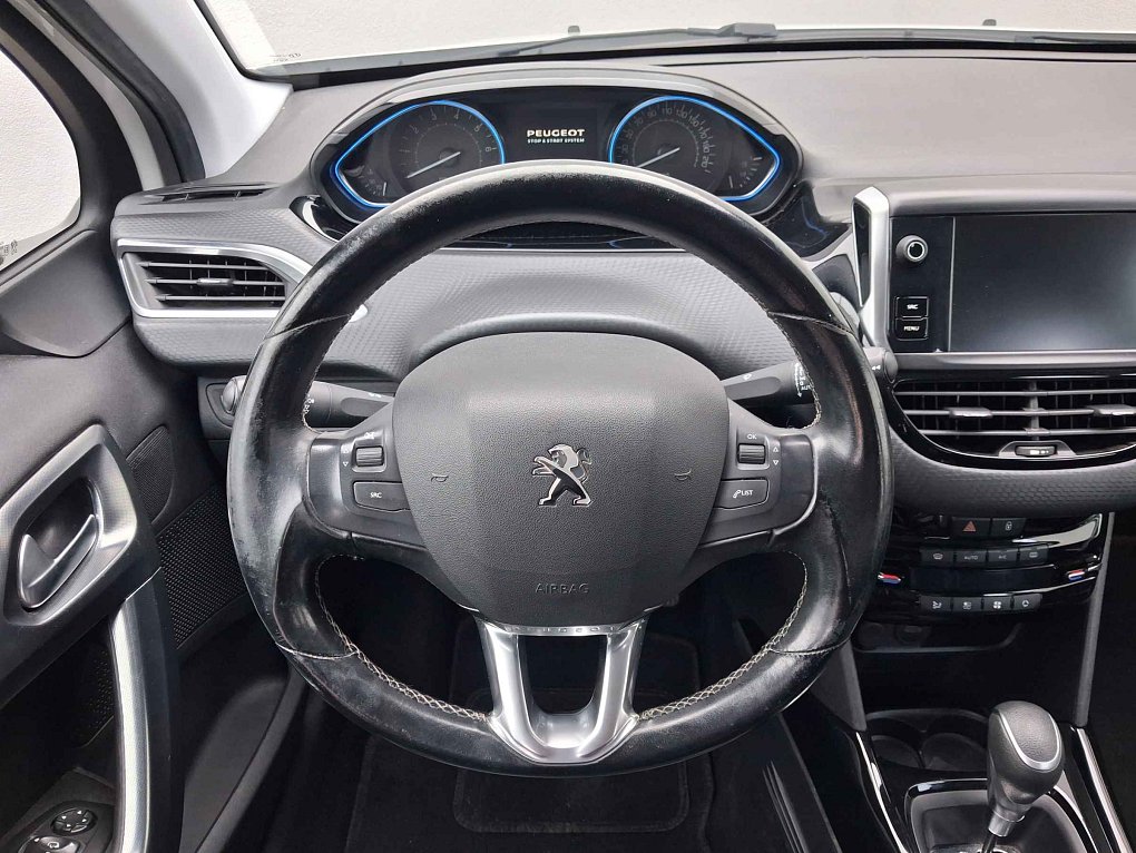 Peugeot 2008 1.2 PT Allure