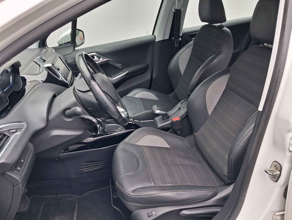 Peugeot 2008 1.2 PT Allure