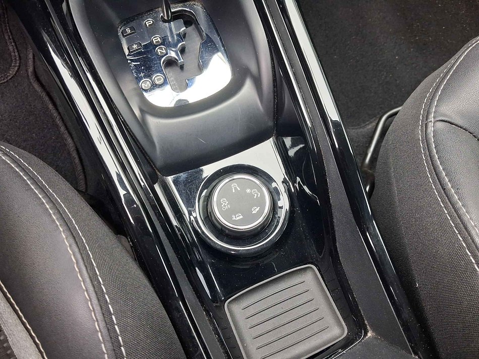 Peugeot 2008 1.2 PT Allure